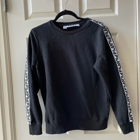 FILA barely worn crew neck! - Picture 1 of 2